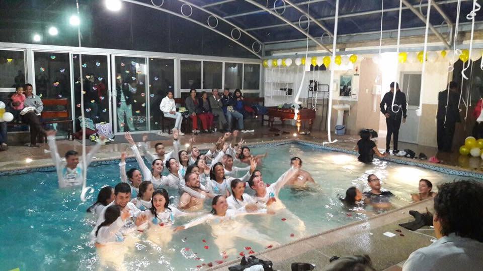Vivencias Ecuador - piscina
